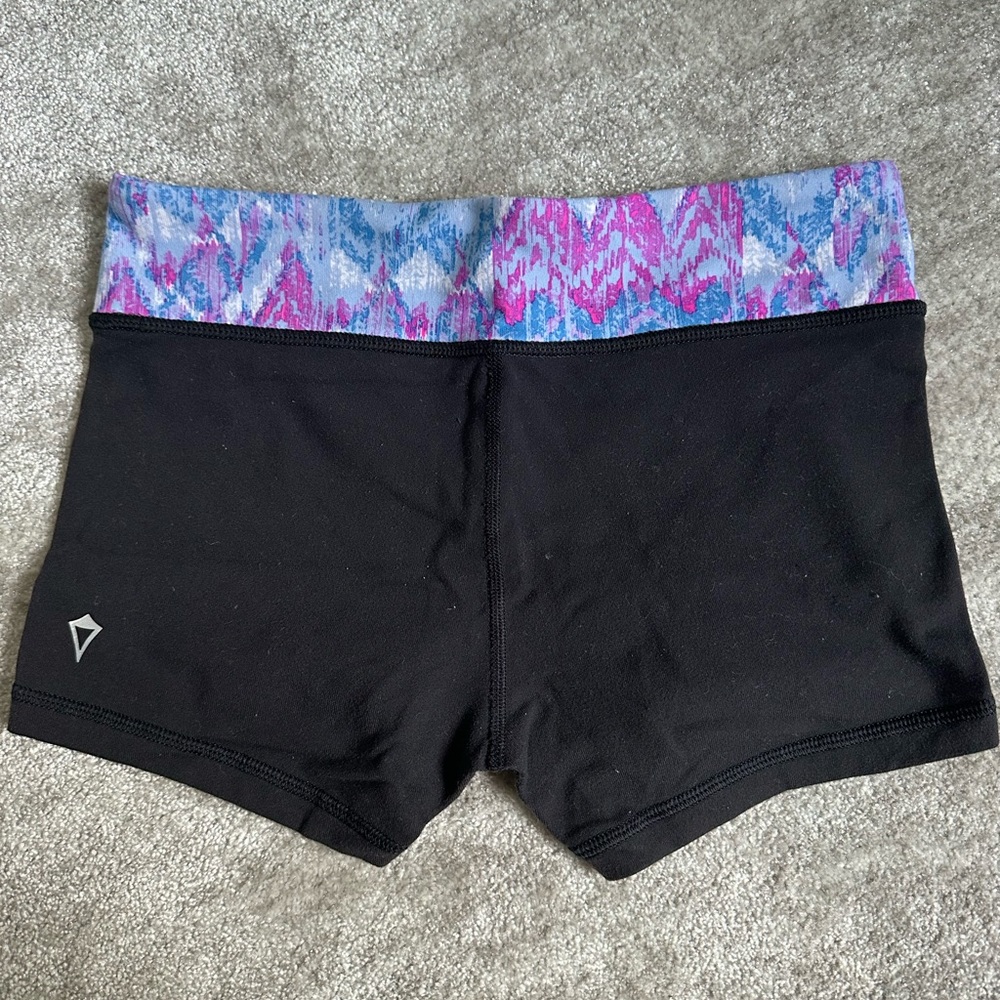 Iviva by Lululemom Black Shorts - Girls Size 12
